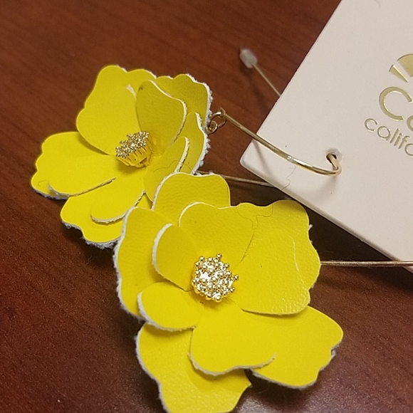 C&C California yellow poppy golden tone detail - Picture 4 of 4